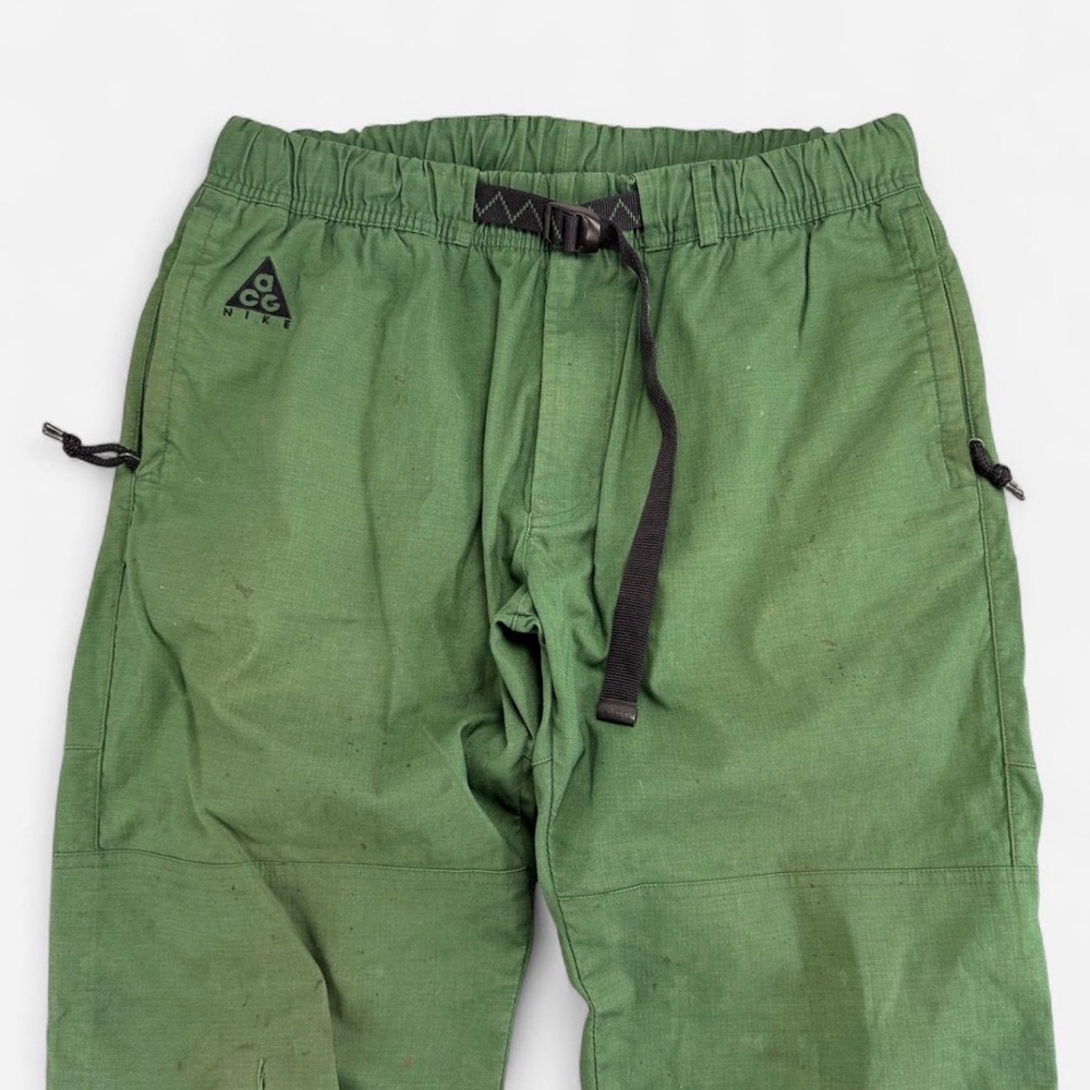 Nike ACG Men's Cargo Pants in Forest Green